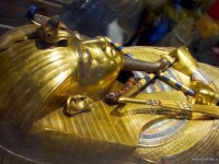 Саркофаг, в котором было обнаружено тело фараона Тутанхамона, изготовл